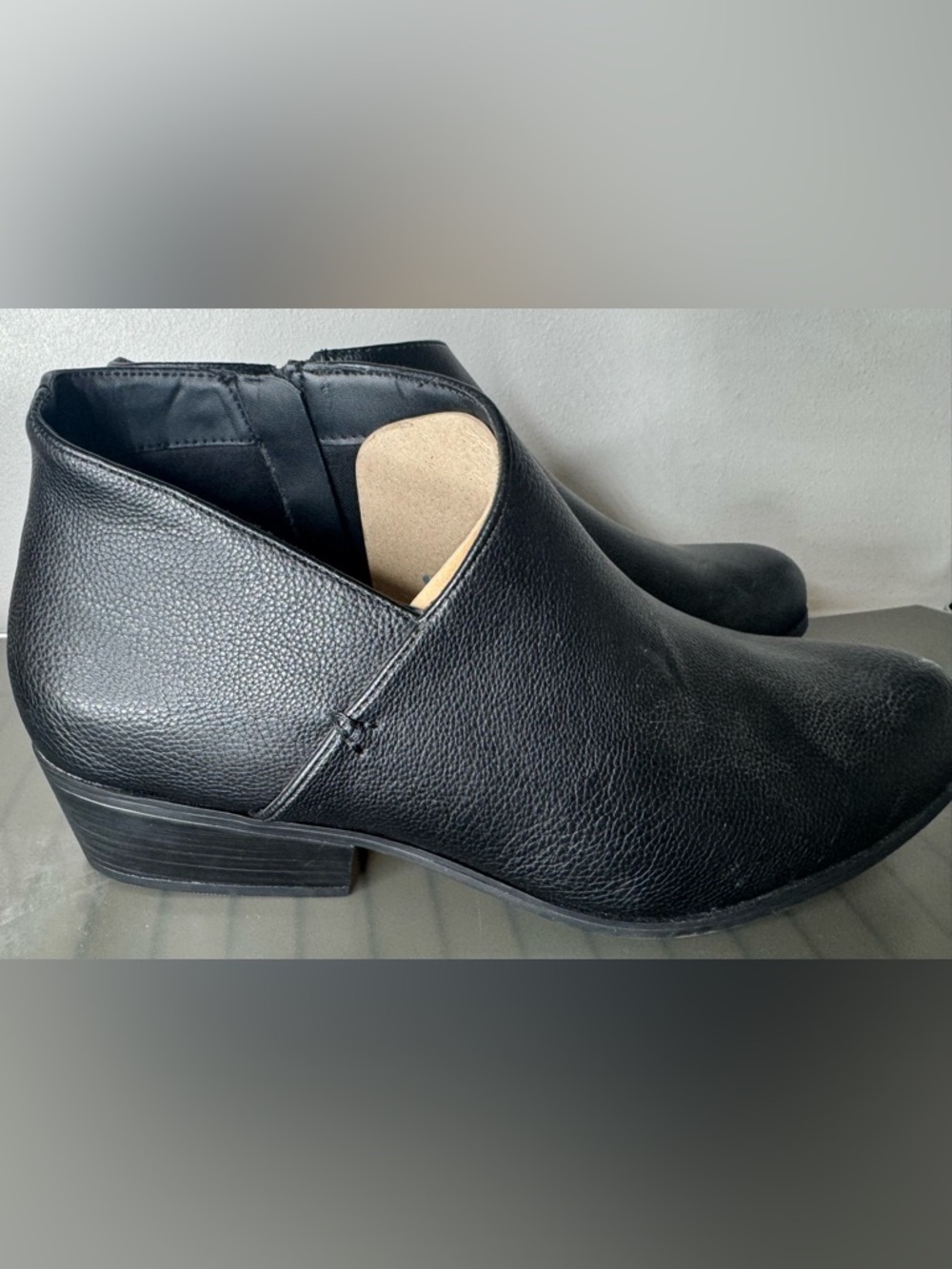 AEROSOLES Black Wide-Width Slip-On Ankle Booties faux leather easy clean classic - Picture 2 of 9